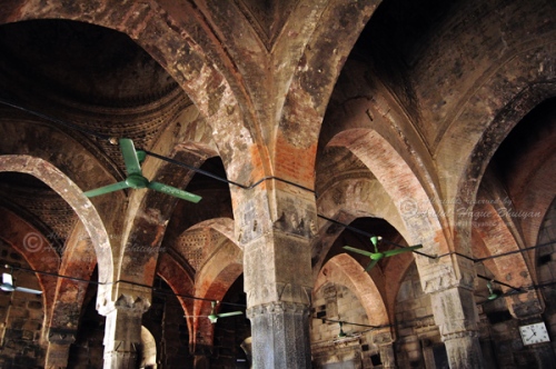 Inside Choto Sona Masjid